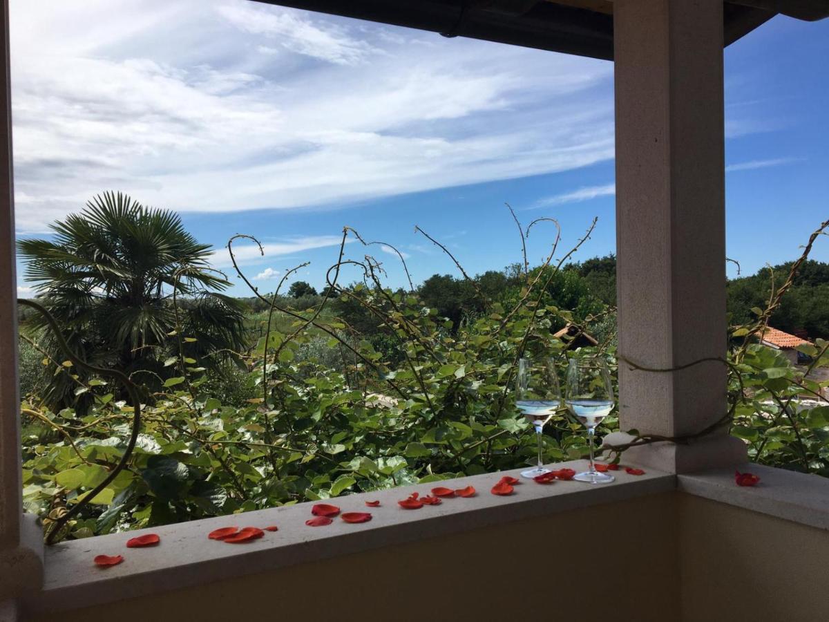 Appartment Hacienda Monica Umag Exteriör bild