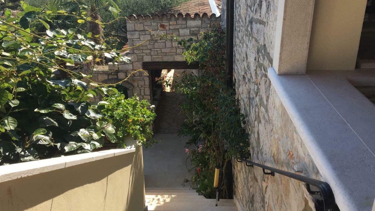 Appartment Hacienda Monica Umag Exteriör bild